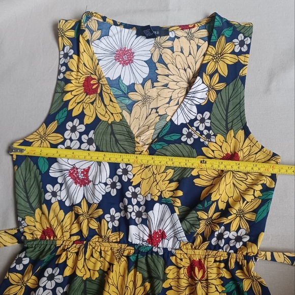 F21 Floral Print Dress - Picture 11 of 13
